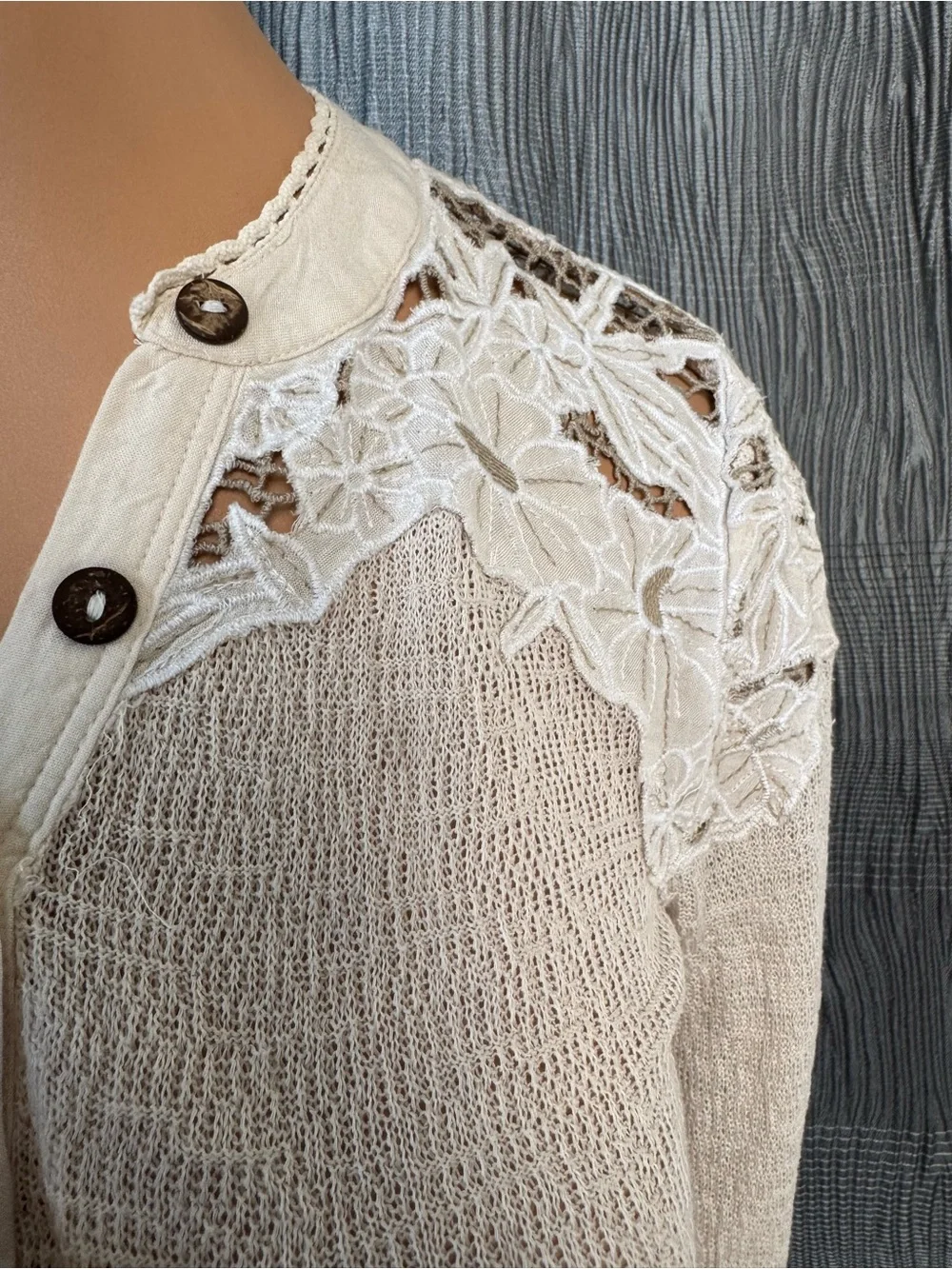 FREE PEOPLE Women’s Beige Lace-Yoke Henley Knit Top Size XS